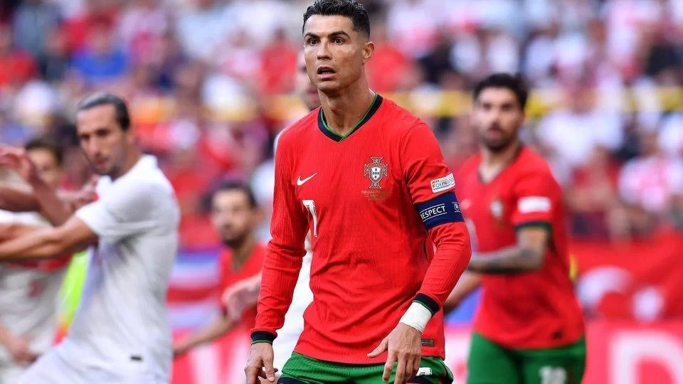 Portuguese Editor Criticizes National Team Coach Martinez: “Completely Led by Ronaldo, Only Wants to Help Him Pad Stats”