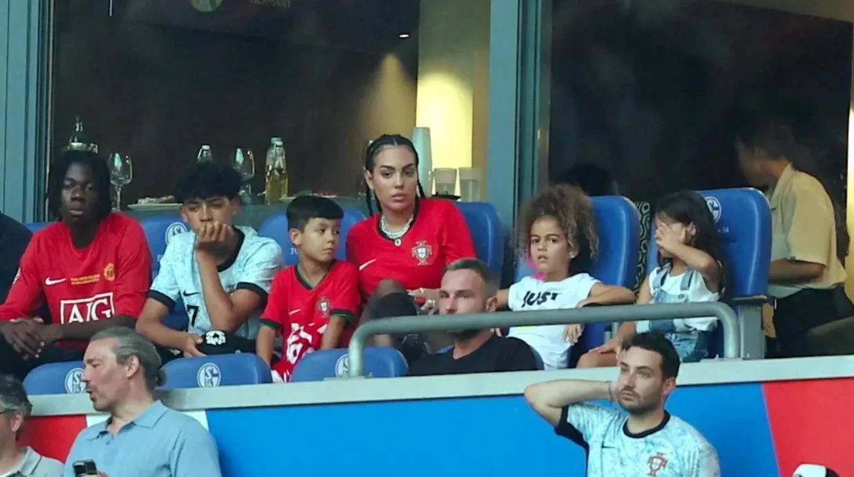 Georgia humiliates Portugal, Ronaldo’s girlfriend Georgina and children are disappointed in the stands