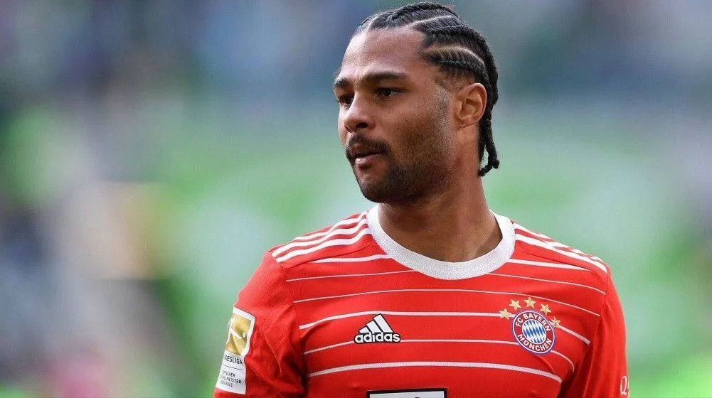 Journalist: Coman Considers Leaving While Gnabry Wants to Stay at Bayern