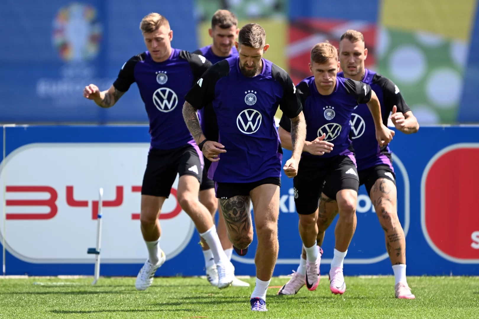 Germany team plagued by mosquitoes, Nagelsmann considers changing training location