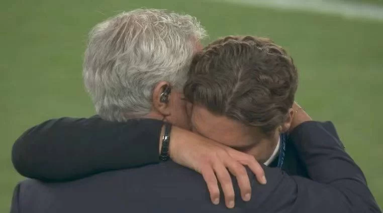 Mourinho consoles Terzic: ‘You’ve done everything, be proud’