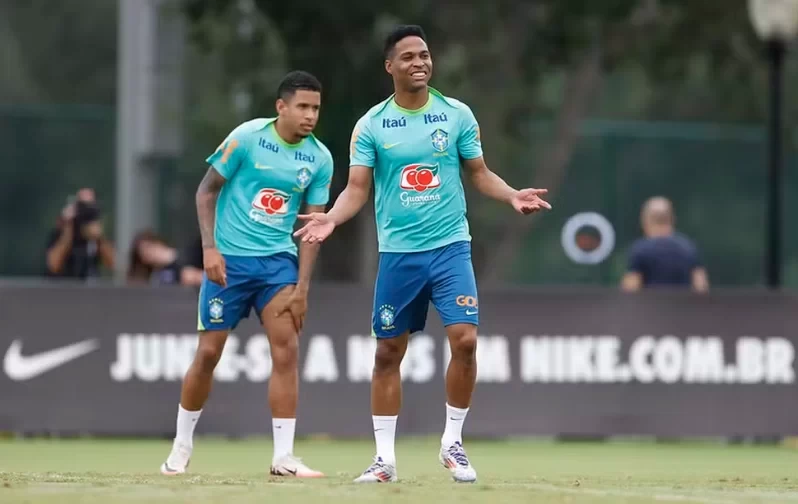 Brazil changes tactics for a do-or-die match against Paraguay! Brazilian media: Wendell and Savio to enter the starting lineup