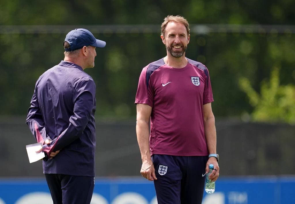 Southgate: Saka provides a more direct impact, Palmer still adapting to England life