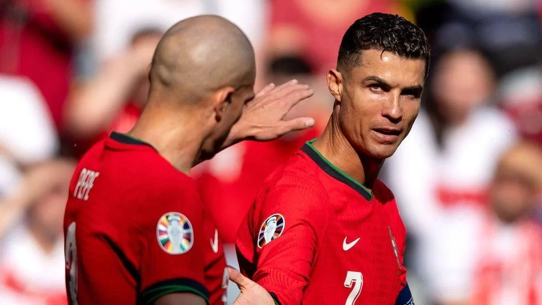 Pepe: Ronaldo was born to score, but even without goals he is helping the team in his own way