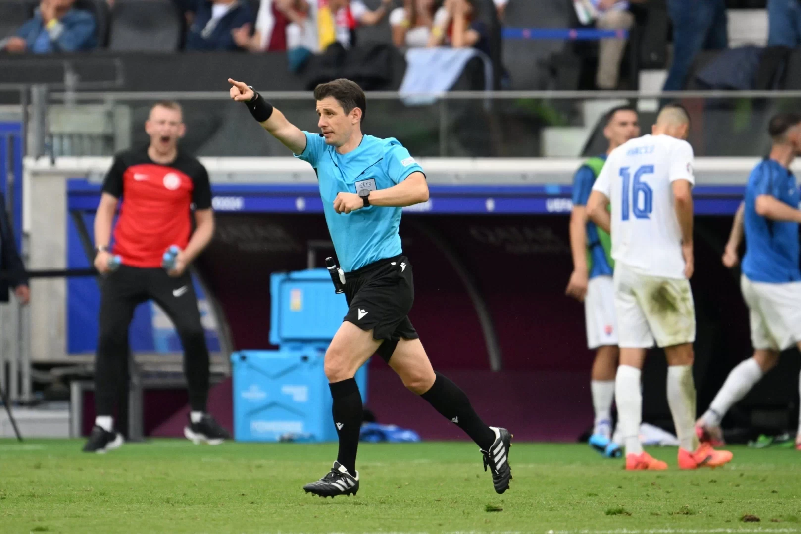 Official: Turkish referee Mete Kalkavan to officiate England vs Slovakia, previously ruled out two Lukaku goals