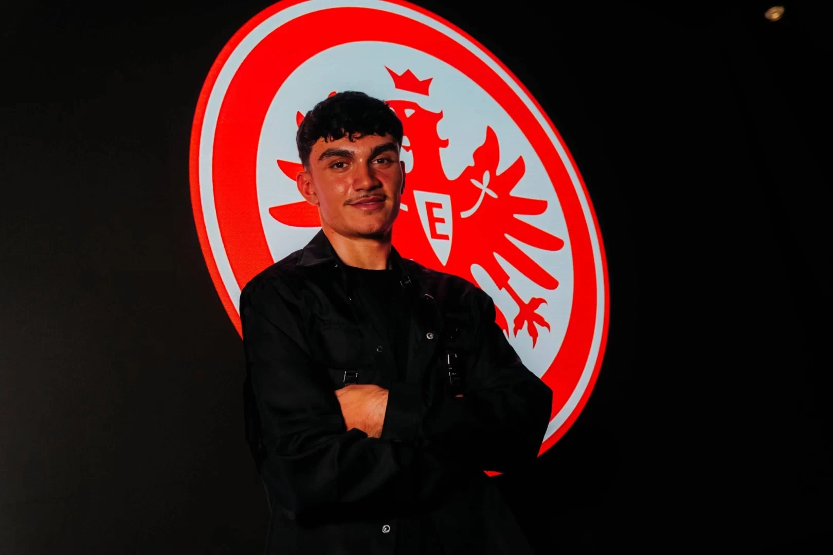 Official: Frankfurt sign Nuremberg striker Uzan until 2029