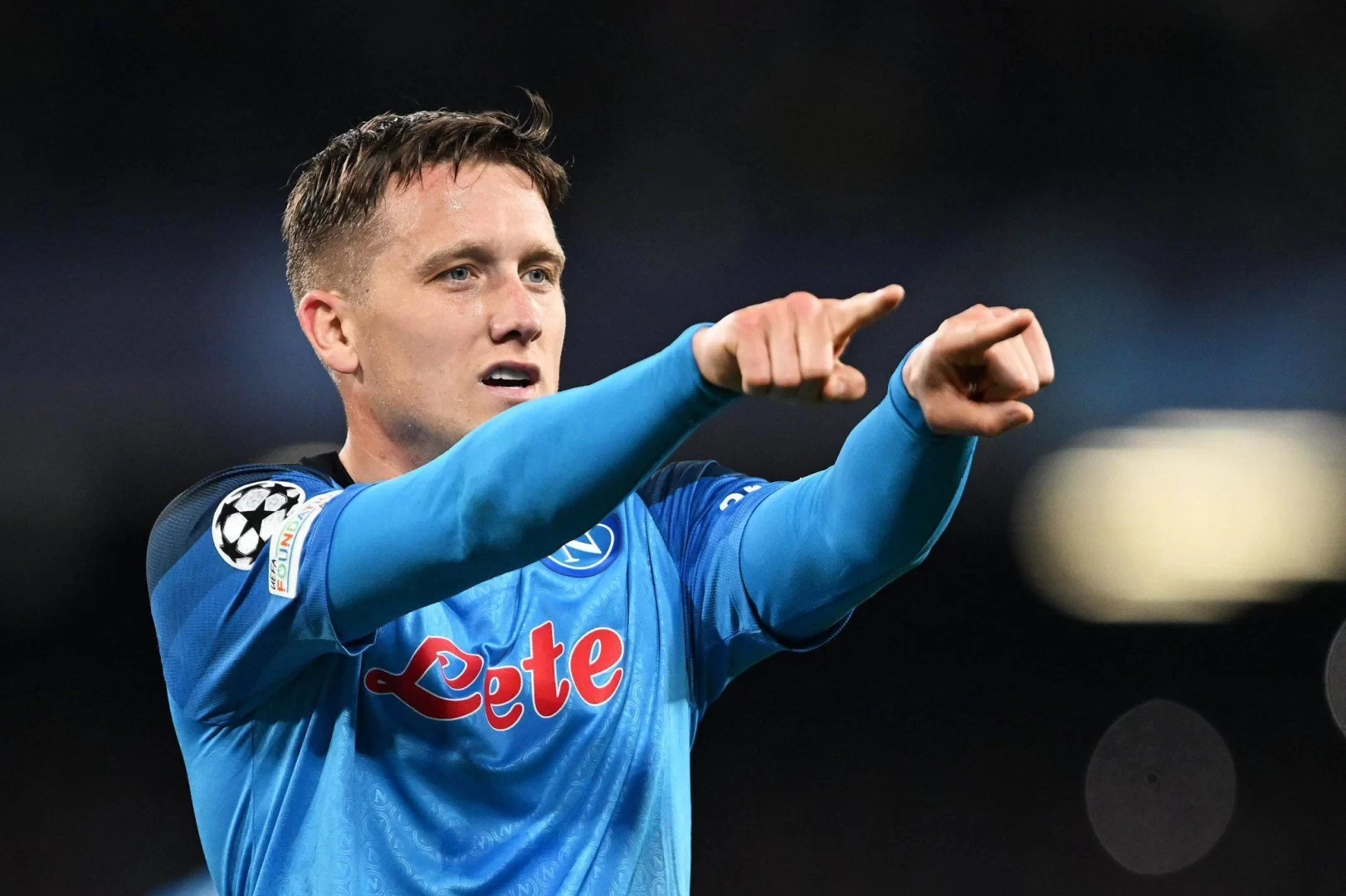 Serie A Website Confirms: Napoli Midfielder Zielinski Joins Inter Milan on a Free Transfer