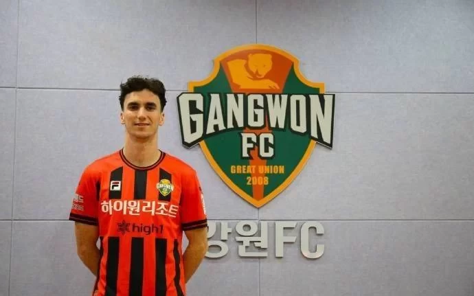 Official: Brisbane Roar forward Hall joins Gangwon FC on loan until the end of the season