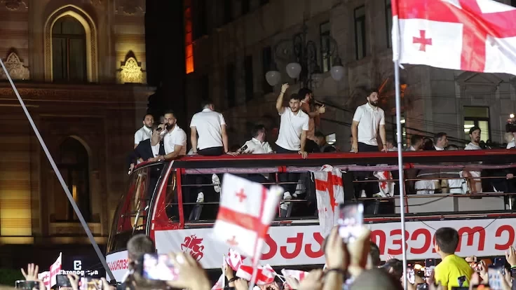 Champions’ Welcome! Georgia Team Receives a Hero’s Welcome Home After European Championship Success