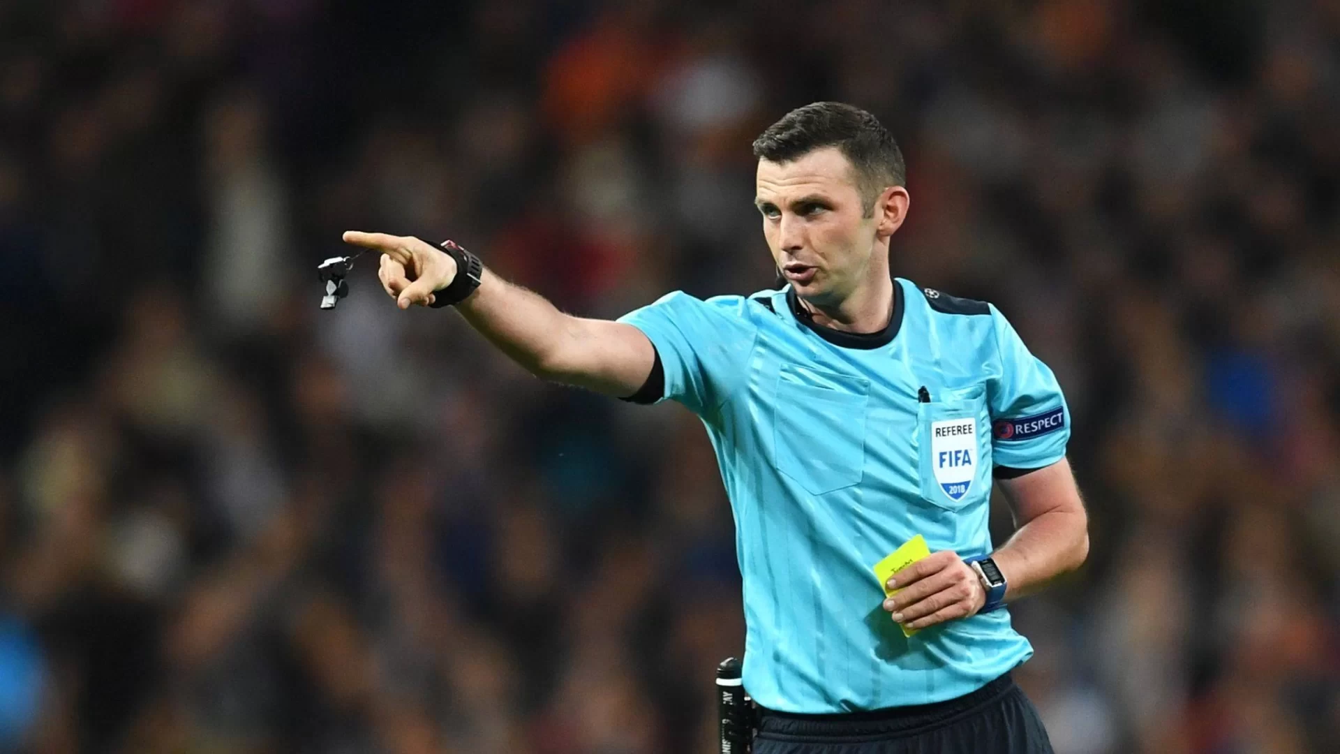 Foreign Media: _Michael Oliver, the referee in the final, made several controversial decisions and received the lowest score among all referees.