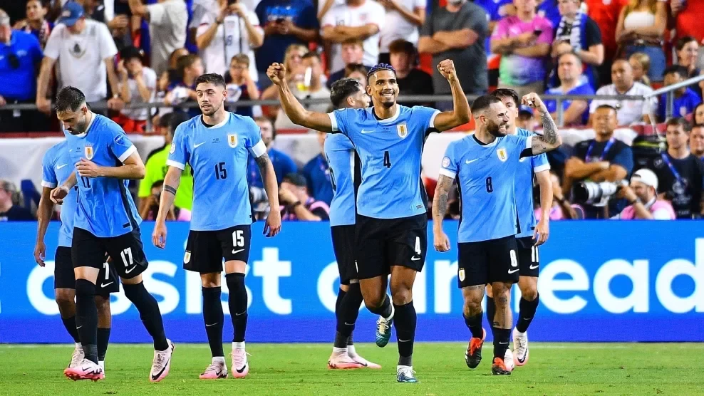 Can’t See Eye to Eye? Pulisic Rants at Ref After USA Exit, Ref Refuses Handshake