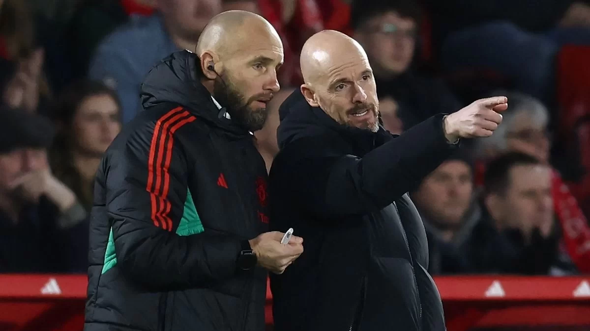 Mirror: Van der Gaag leaves Manchester United coaching staff, he was Ten Hag’s most trusted assistant