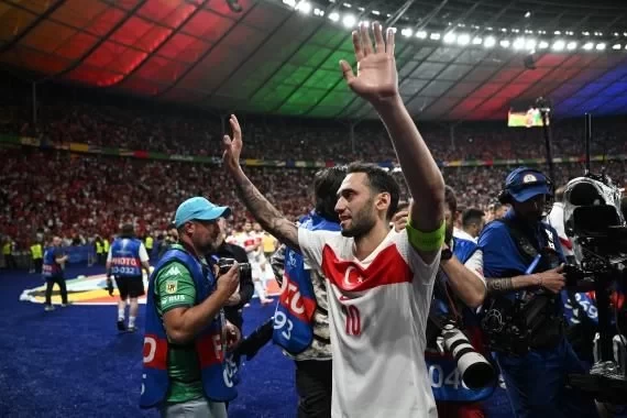 Çalhanoğlu: The whole team gave their all, thanks to the fans, the feeling of playing for your country is unique