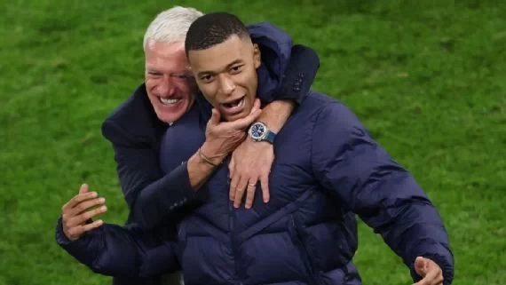 Back Mbappe! Deschamps responds to criticism of Mbappe: He has already made enough history