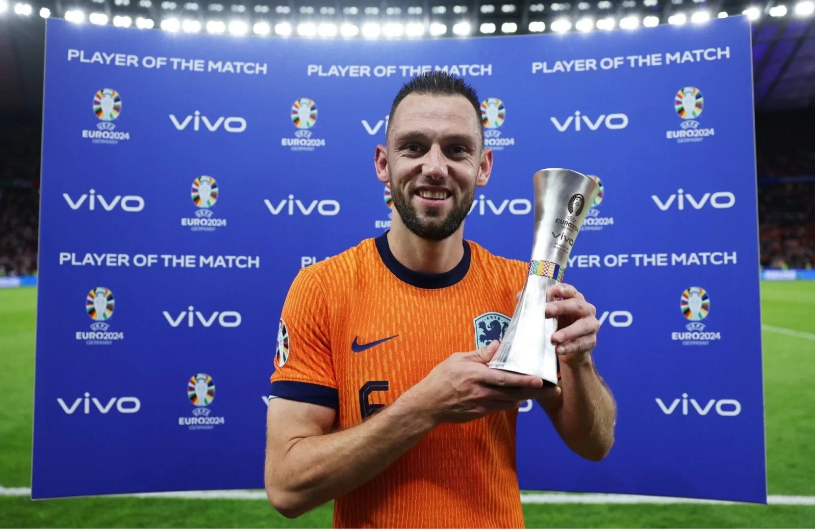 Official: De Vrij’s Goal Sparks Comeback, Named Man of the Match