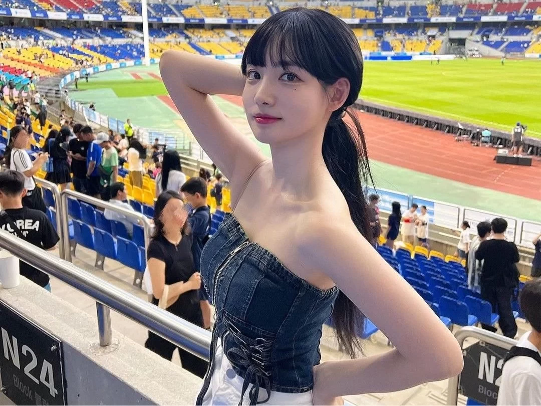 South Korean “Football Goddess” Announcer Kwak Min-sun: Die-hard Fan of Lee Kang-in and Son Heung-min, Loyal Supporter of Italy