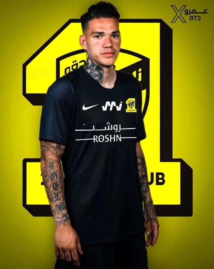 Skysports: Ederson has accepted a €25 million annual salary contract with Al-Hilal, but Al-Hilal still needs to negotiate with Manchester City