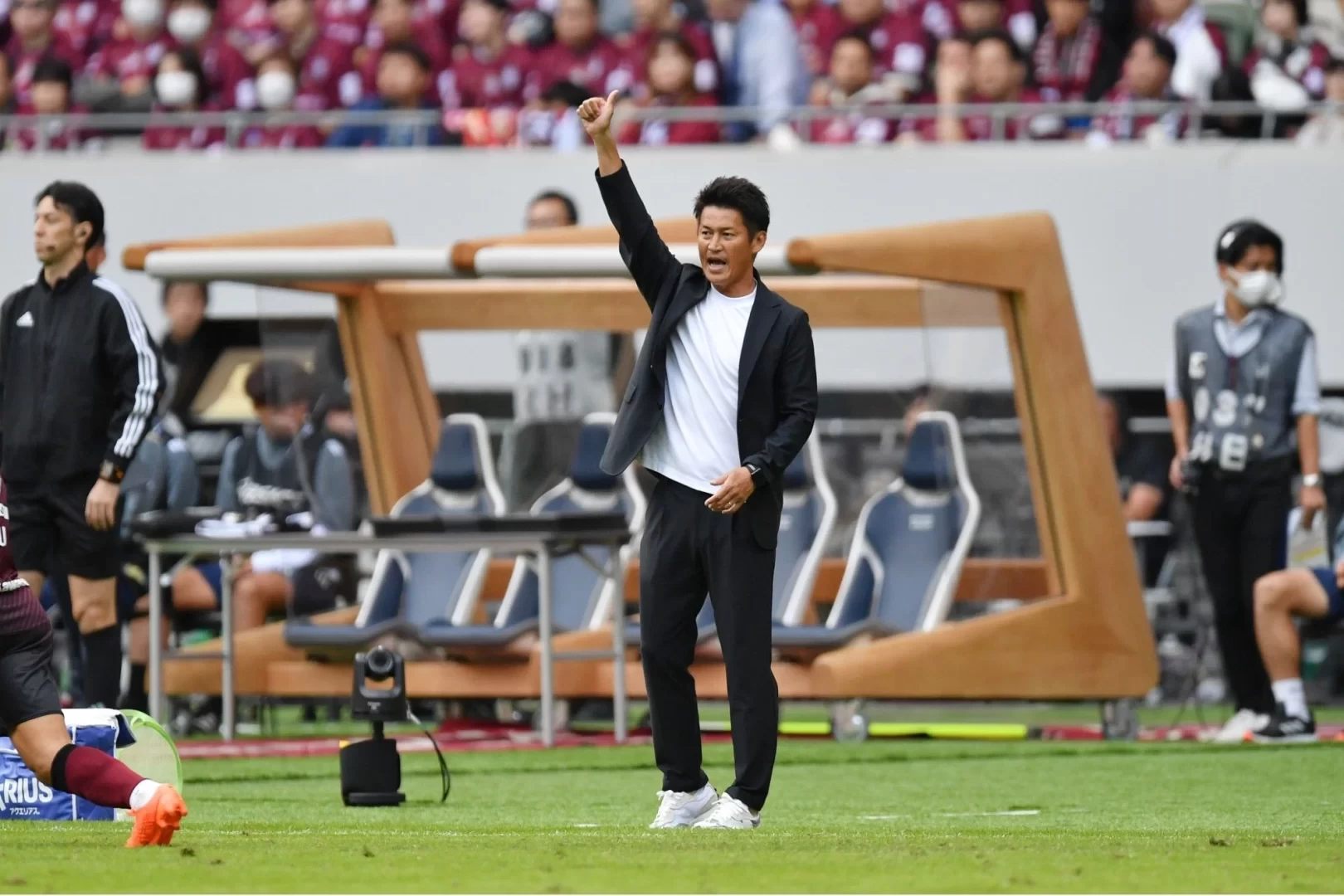 Kobe Coach Takayuki Yoshida: I’m really looking forward to playing against a Premier League team. We will do our best to win