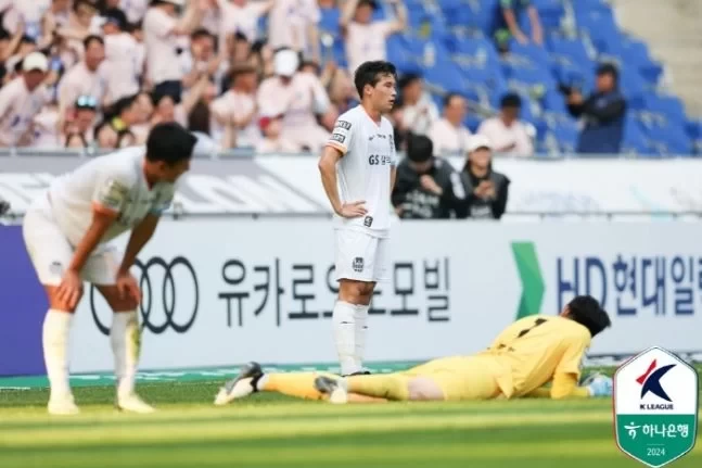 Ulsan Hyundai Unilaterally Breaks Deal, Seoul FC Officially Accuses Them of Bad Faith