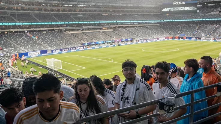 Spanish Media Reports That El Clasico Was Suspended Due To Thunderstorm, Leaving Players Of Real Madrid And Barcelona Furious: “I Want To Play”, Says Modrić.