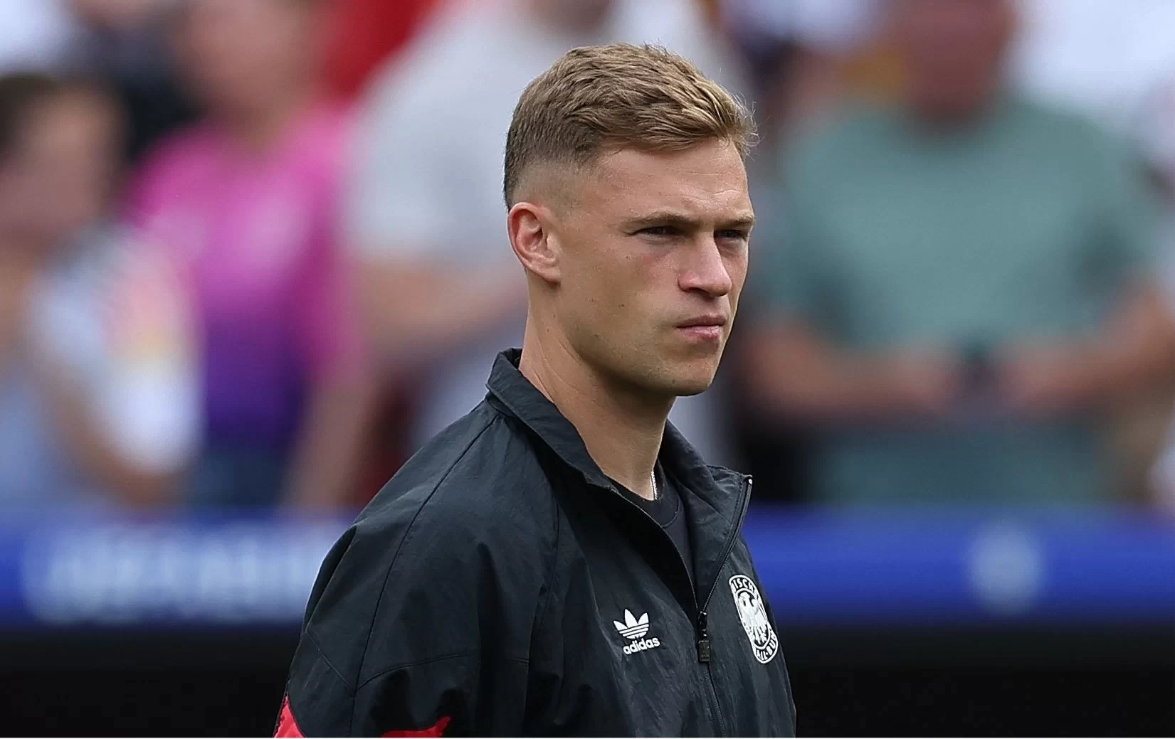 Not going anywhere? Sky Germany: Bayern in talks with Kimmich over pay cut extension