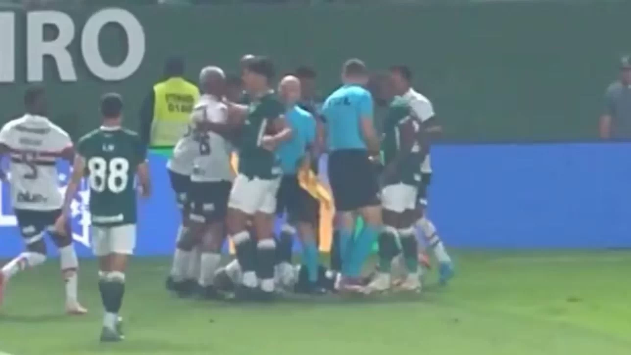 Brazilian Cup Sees Absurd Scene: Players Brawl in Added Time, Match Ends Prematurely