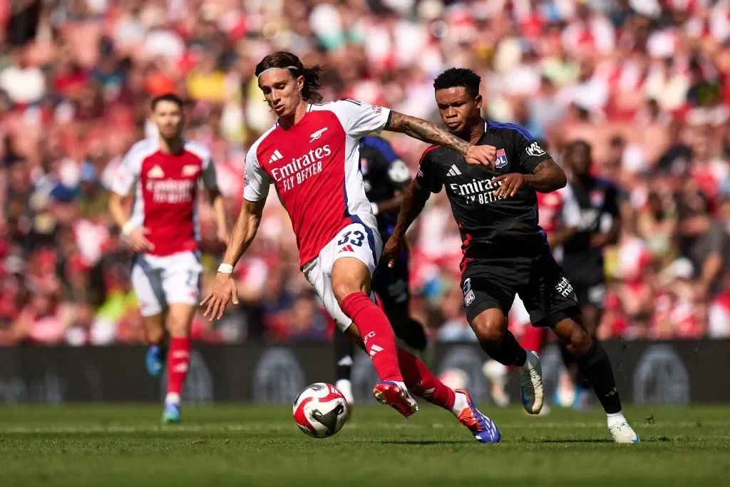 Arsenal new signing Caio Henrique wins over fans with minutes played