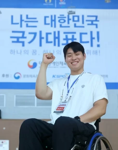 Undeterred by Disability! Former Jeju United Goalkeeper Paralyzed in Car Accident, Now Trains for Paralympic Shooting